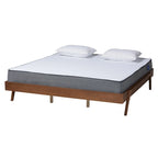 Struttura letto Sarita Mid-Century Modern in legno di frassino con finitura noce
