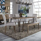 Tavolo rettangolare con gambe in legno, motivo Rustic Caramel di Horizons con lavorazione Sawmark Distressing – Grigio