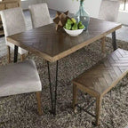 Tavolo rettangolare con gambe in legno, motivo Rustic Caramel di Horizons con lavorazione Sawmark Distressing – Grigio