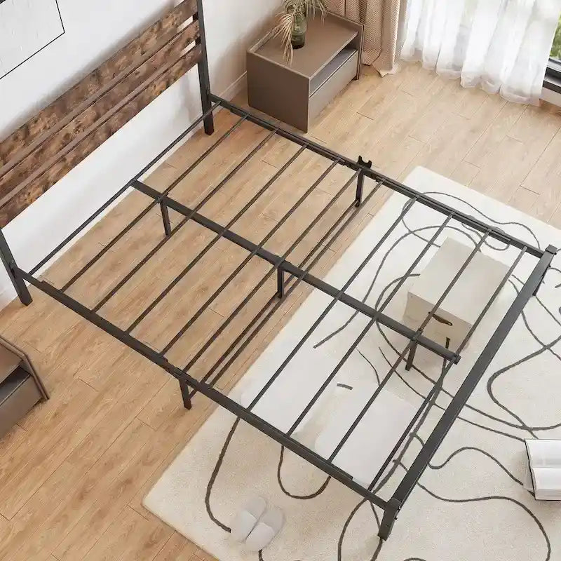 Base per letto a piattaforma Queen Size con testiera rustica vintage in legno, robusto supporto a doghe in metallo per materasso