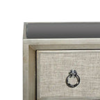 Comodino Comò con Pannello Anteriore Tappezzato in Legno, 3 Cassetti, Top a Specchio e Maniglie ad Anello - Beige - Roche River Decor