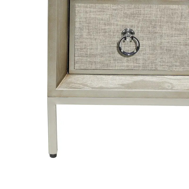 Comodino Comò con Pannello Anteriore Tappezzato in Legno, 3 Cassetti, Top a Specchio e Maniglie ad Anello - Beige - Roche River Decor